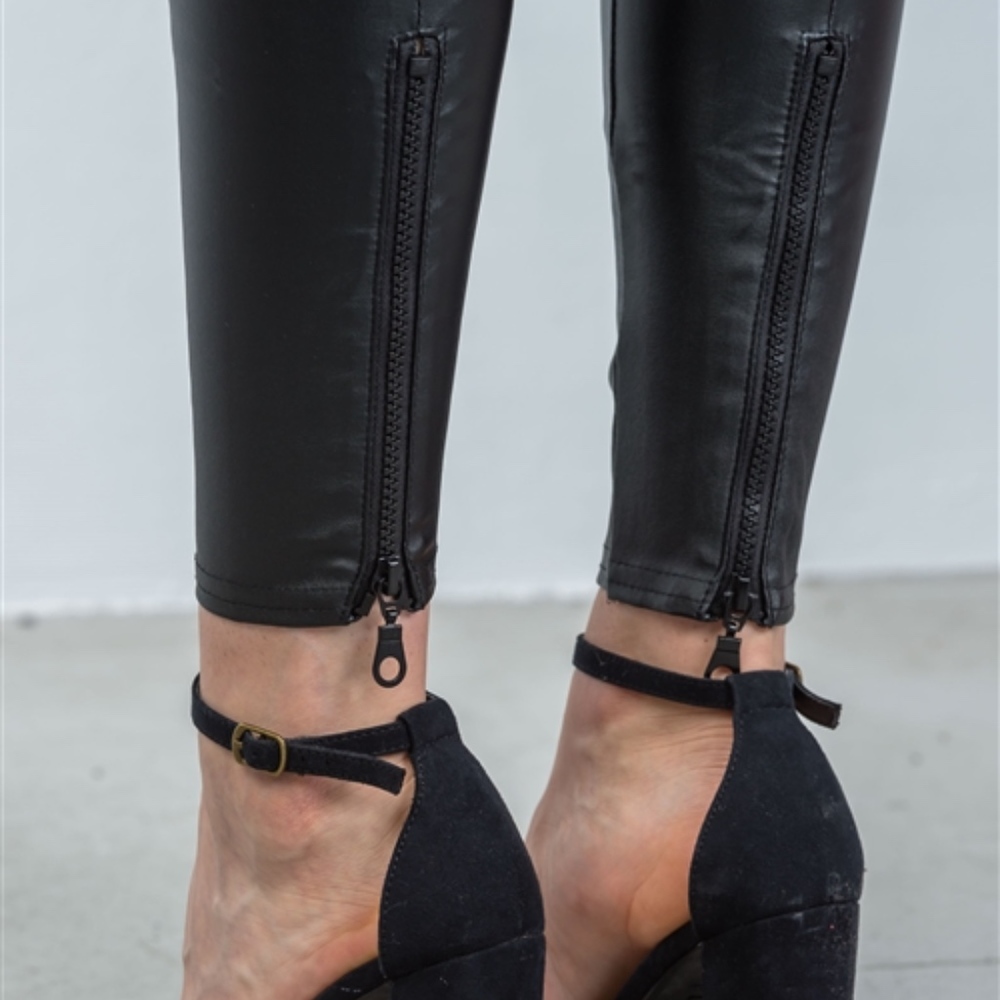 LAST 2 XS! BLACK  ZIPPER MOTO FAUX SKINNY LEGGING - Picture 5 of 7